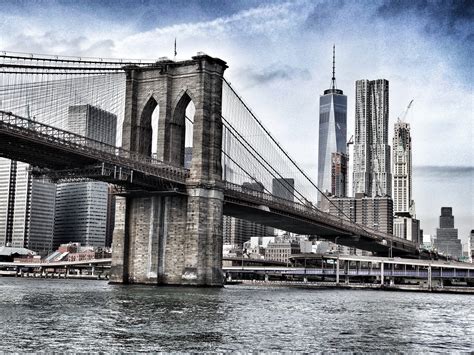 brooklyn bridge facts and history